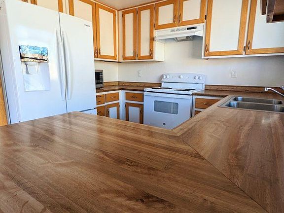 4th image of 485 Allisha Ln