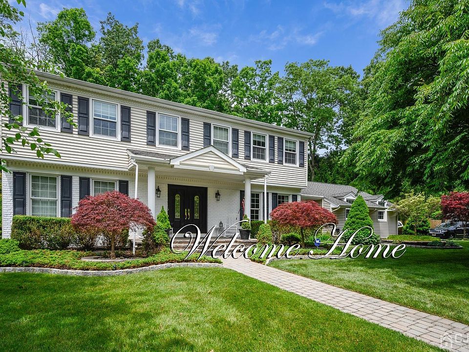 1st image of 35 Valley Forge Dr
