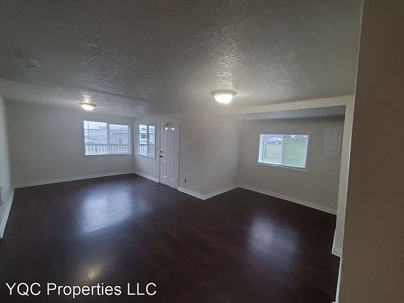 2nd image of 1112 NE 359th St