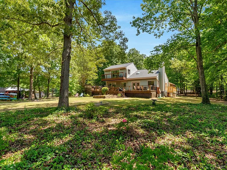 296 Milton Dr — Photo 41