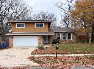 2664 Forrest Green Dr, Decatur, IL 62521