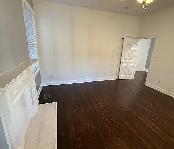 2235 Whitaker St — Photo 8