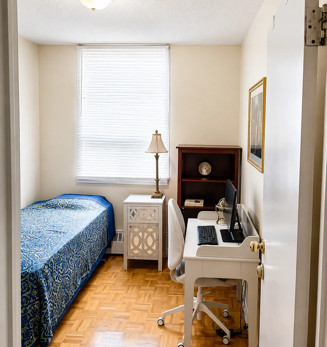 Queen Frederica Dr, Mississauga — Photo 2