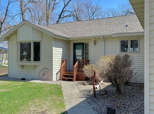 28096 Fairway Dr, Battle Lake, MN 56515
