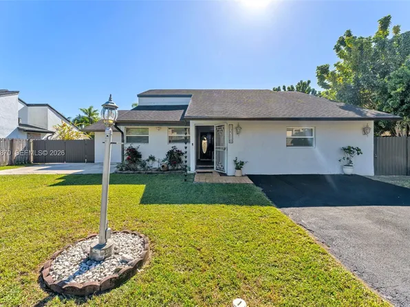 12210 SW 92nd St, Miami, FL 33186