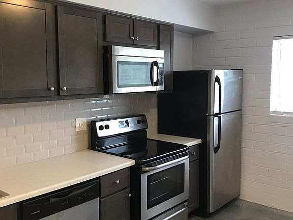 3rd image of 31 W 2nd St APT 13