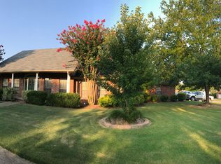 8 Camilla Ln, Conway, AR 72032