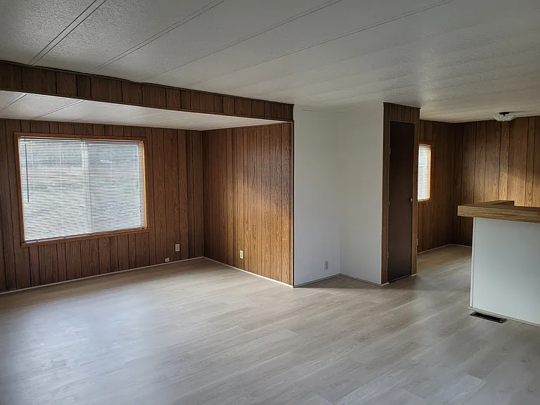 164 Lewis Rd — Photo 4