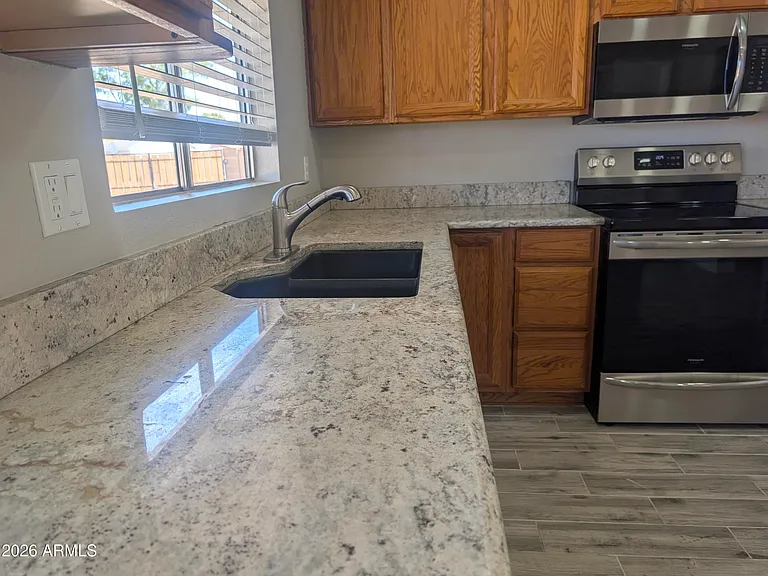 1222 W Auburn Dr — Photo 16