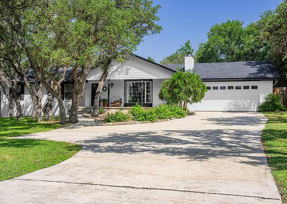 1st image of 436 Valley Dr