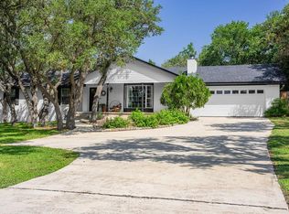 436 Valley Dr, Kerrville, TX 78028