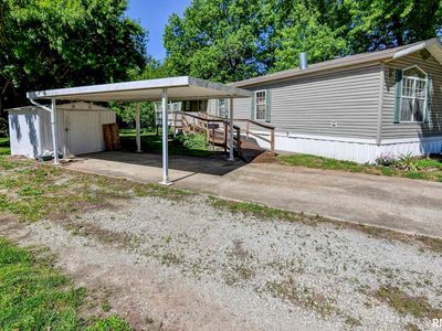 31 Hillcrest Mobile Home Park St, Taylorville, IL, 62568