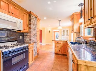 17 Main St, Albion, ME 04910