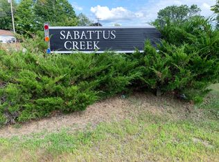 16 Sabattus Creek Dr, Lisbon, ME 04250
