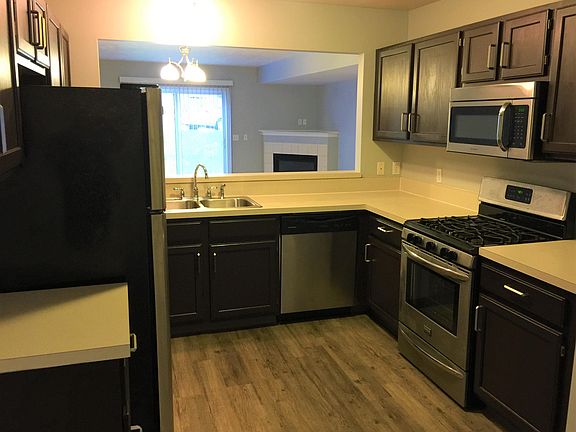 2nd image of 1779 Park Trl NE #56
