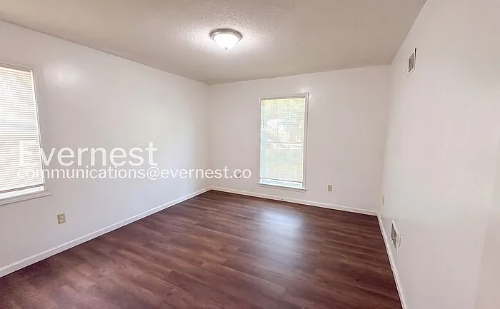 3409 Clearbrook St — Photo 11
