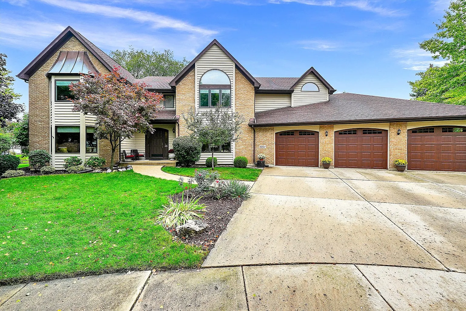 5924 Hillcrest Ct photo 1