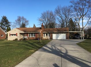927 Miller Rd, Northwood, OH 43619
