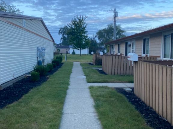 3rd image of 48 Meadowview Ter #7