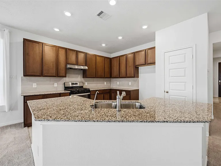 18206 Spruce Cottage Dr — Photo 7
