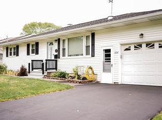 504 Woodhaven Rd, Utica, NY 13502