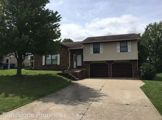 1823 Cedar Ridge Rd, Jefferson City, MO 65109