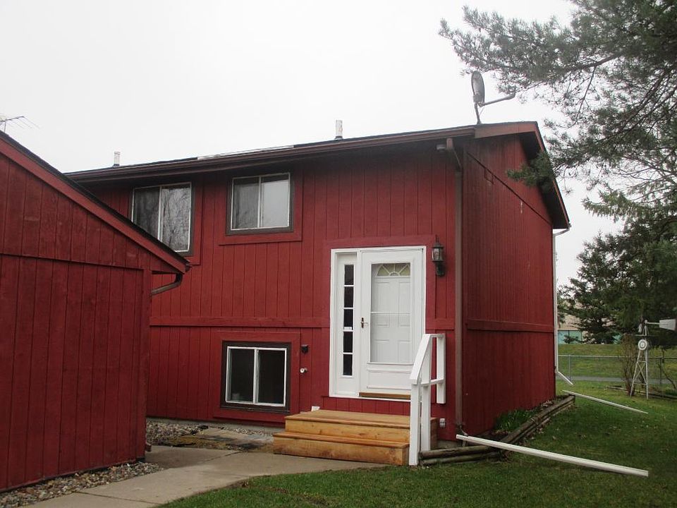 1st image of 3524 Montmorency St