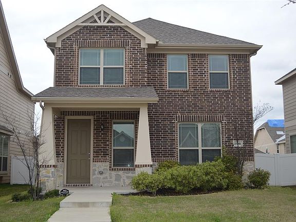 2nd image of 1009 Holly Anne Ln