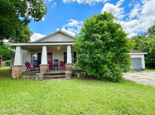 1331 Jackson Ave, Chipley, FL 32428