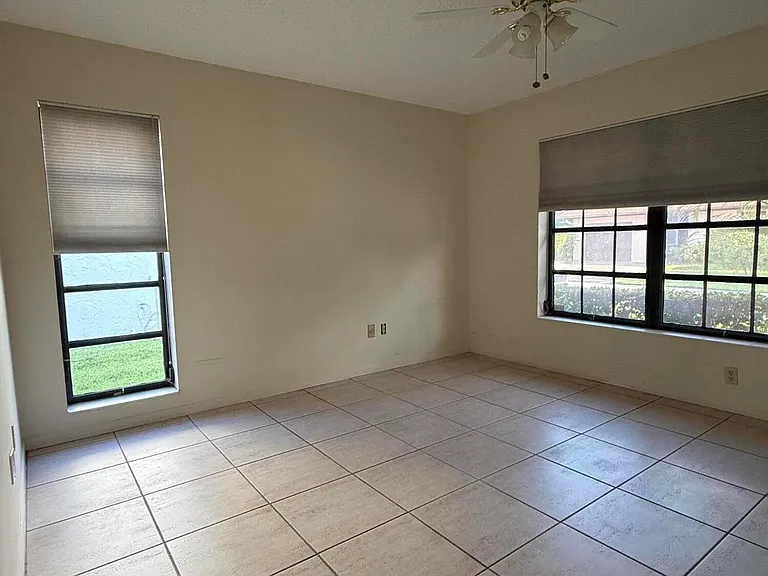 6273 Tall Cypress Cir — Photo 8