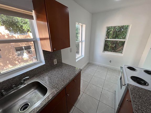 2nd image of 1935 SW 2nd St APT 5