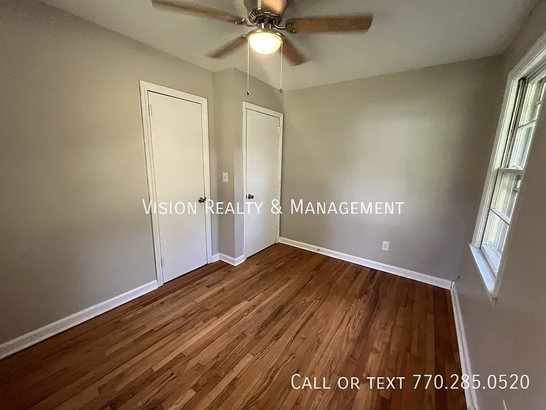 1148 Center St SW — Photo 41