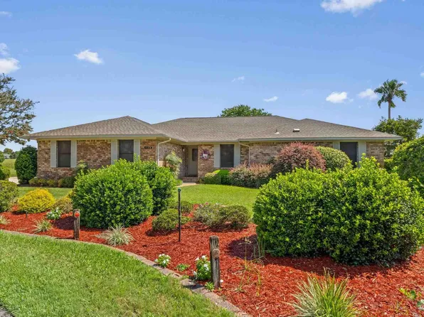 1178 Laguna Ln, Gulf Breeze, FL 32563