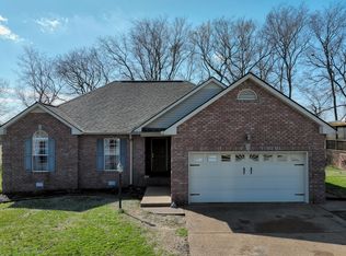 1069 Pinehurst Dr, Gallatin, TN 37066
