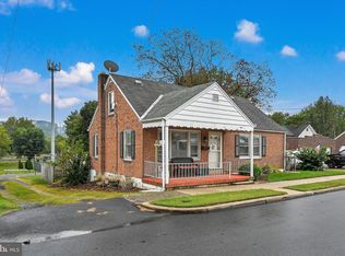 784 Ruth St, Sinking Spring, PA 19608