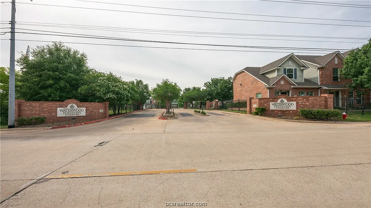 4 bed, 1654 sqft, $1,800 — Photo 2