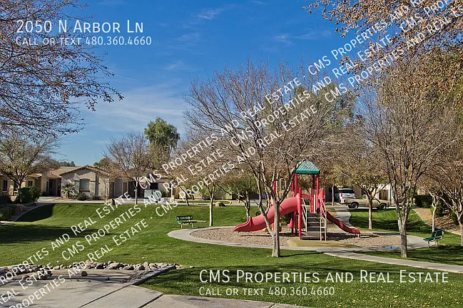 2050 N Arbor Ln — Photo 28
