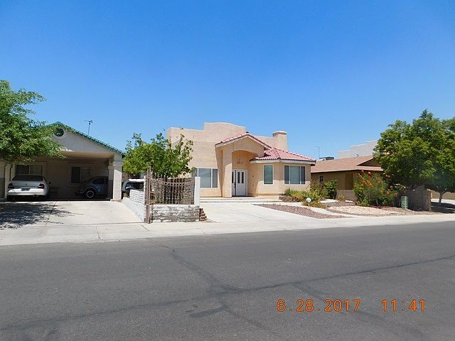 1st image of 988 N 6th Dr