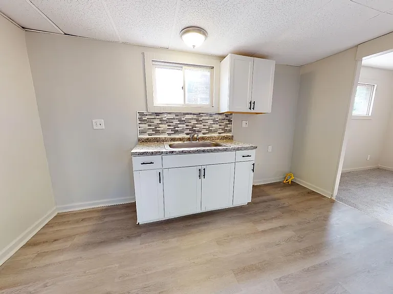 6904 Lorain Ave — Photo 12