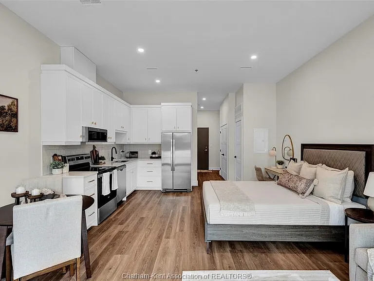 12 Mill St W #412 — Photo 9