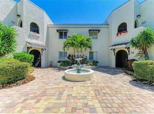 6101 34th St W APT 3D, Bradenton, FL 34210
