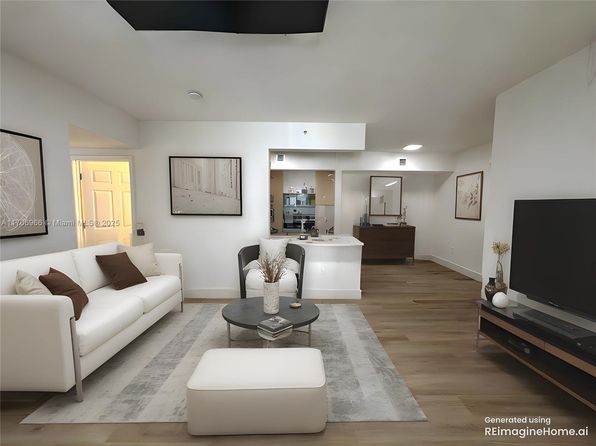 2564 Centergate Dr APT 208, Hollywood, FL 33025