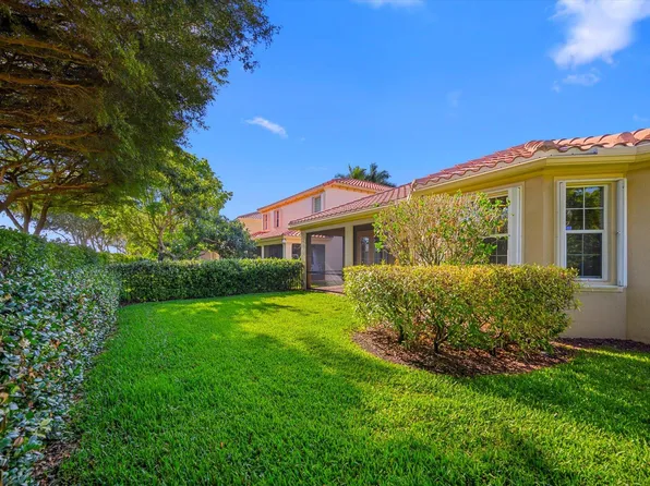 10729 Willow Oak Court, Wellington, FL 33414