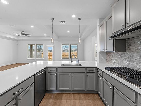 3rd image of 2815 Sellers Island Dr
