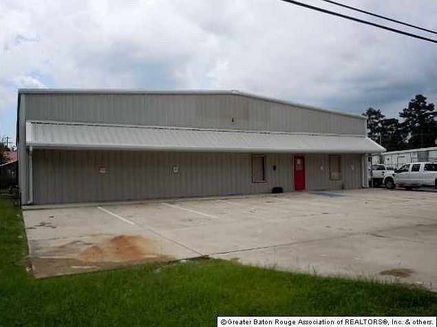 1st image of 11000 Burgess Ave