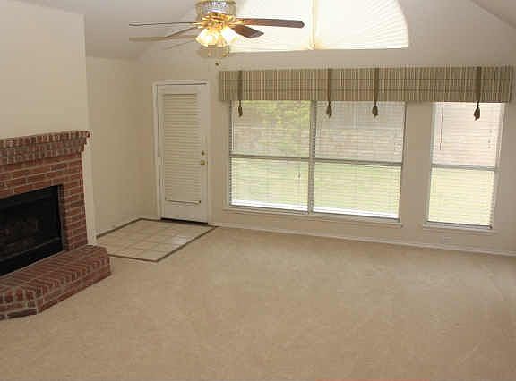 3rd image of 6909 Hillwood Dr