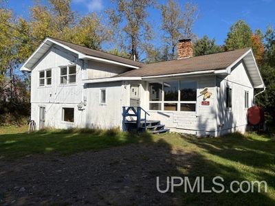 349 Lilac Ave, Republic, MI, 49879