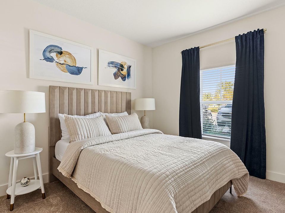 Lirio at Rafina - Bedroom