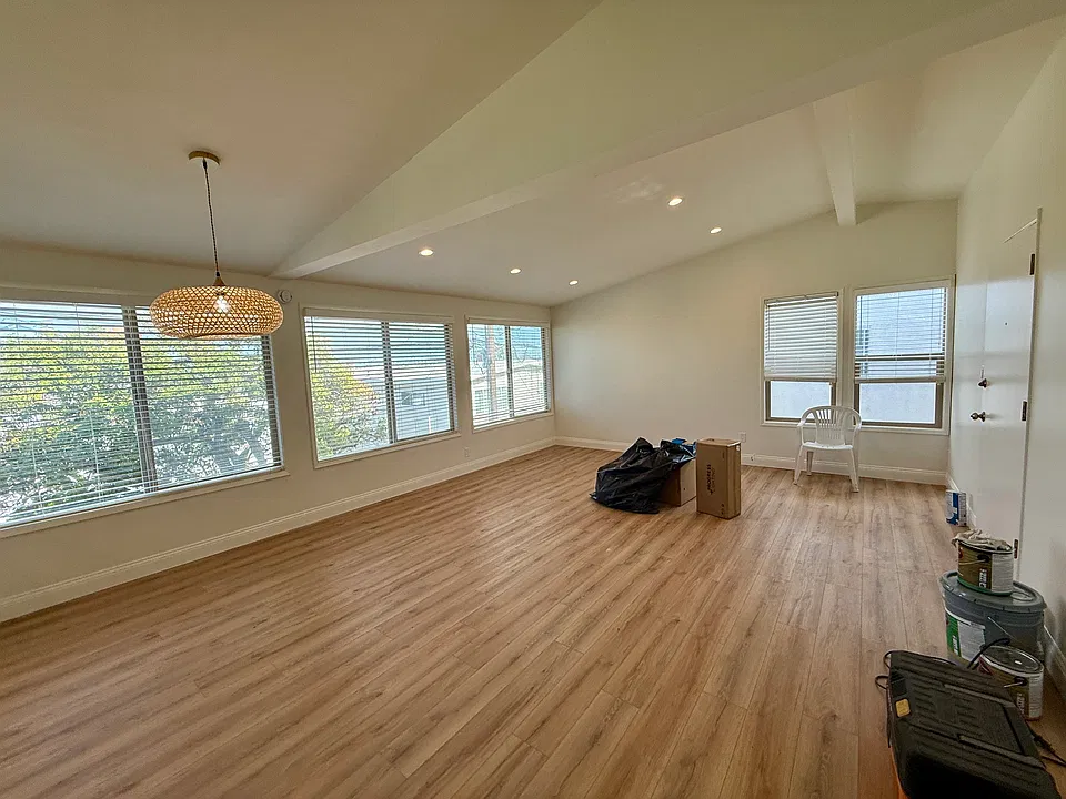 421 Avenue G #H