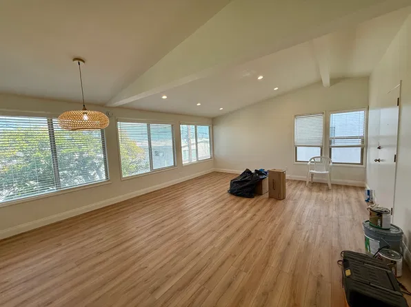 421 Avenue G APT H, Redondo Beach, CA 90277